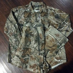 Realtree cargo pants and button-up top